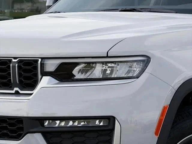 New 2026 Bright White Clear-Coat Exterior Paint Jeep Limited image 62
