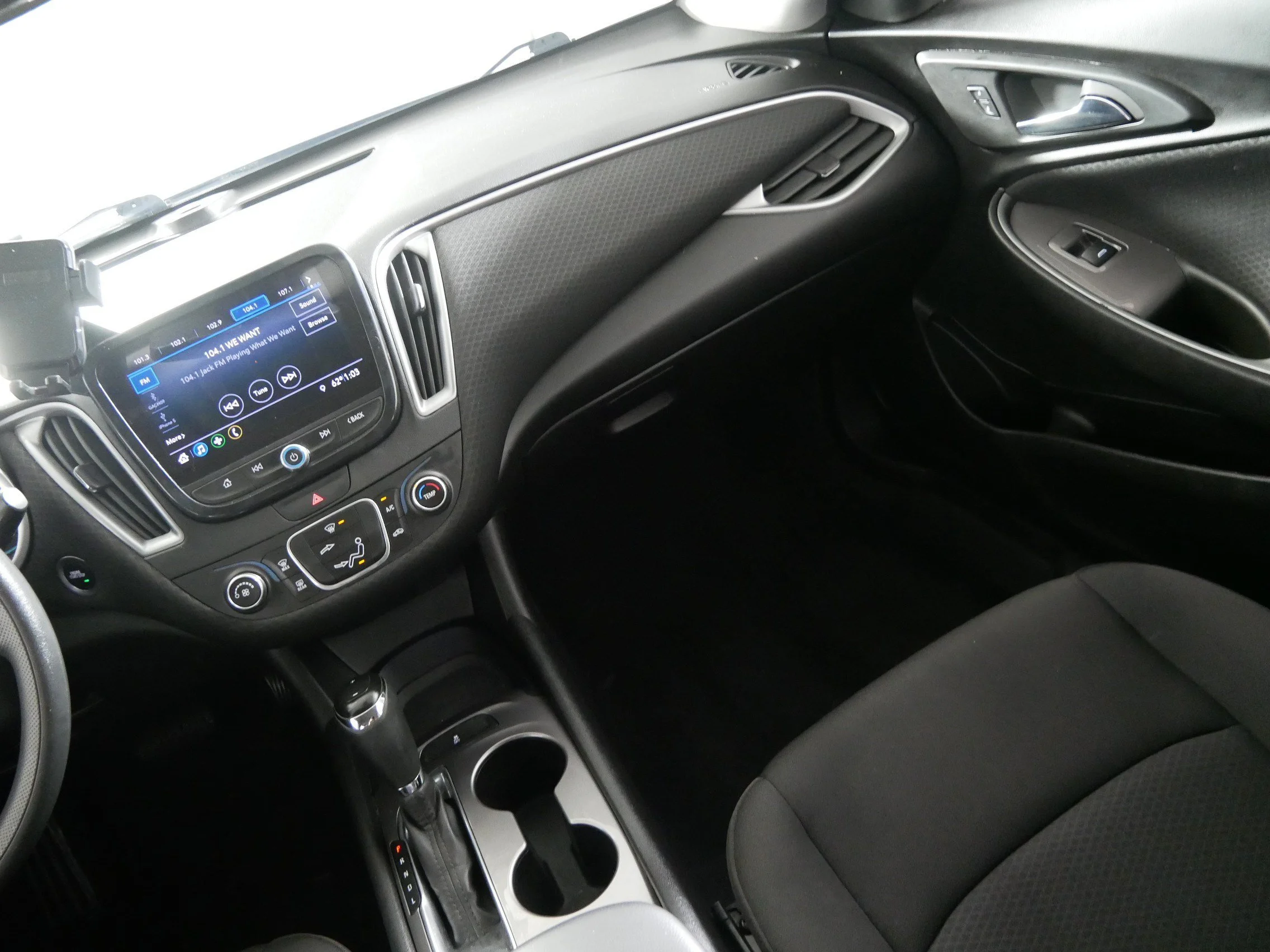 Used 2019 Shadow Gray Metallic Chevrolet LS image 11