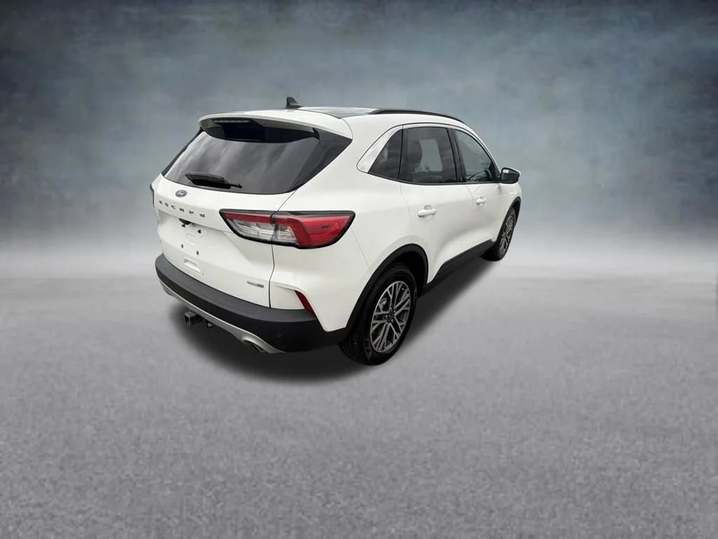 Used 2020 White Ford SEL image 5