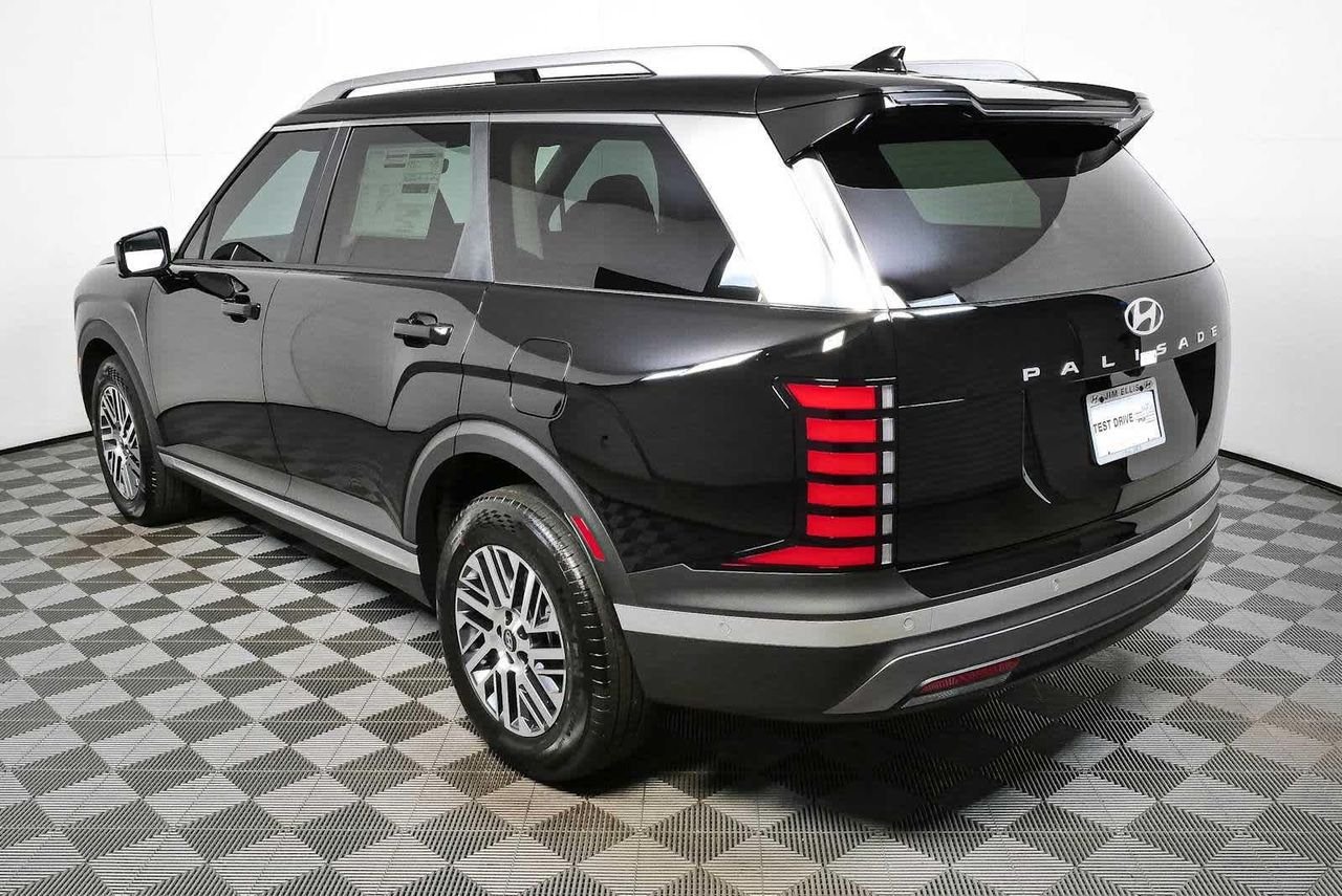 New 2026 Abyss Black Pearl Hyundai SEL Premium FWD image 43