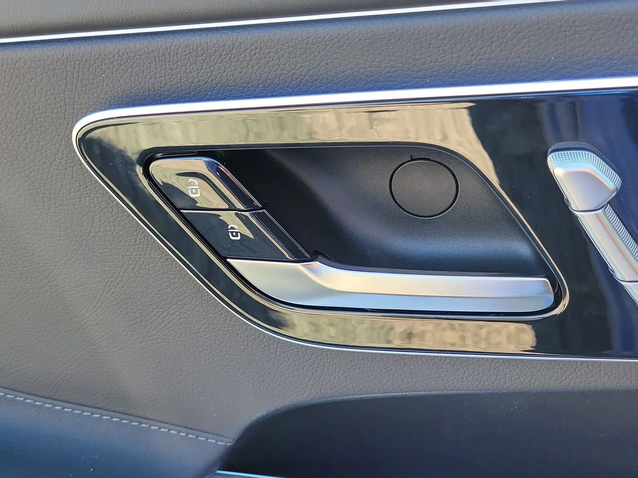 New 2026 Starling Blue Metallic Mercedes-Benz CLE 300 image 19