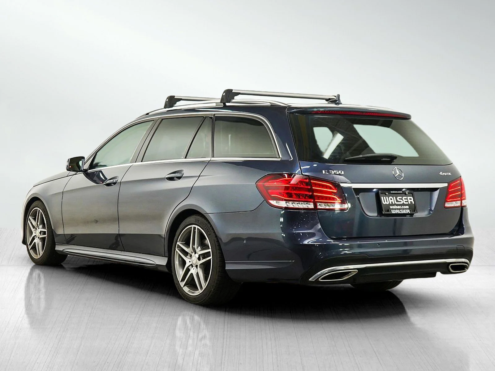 Used 2016 Indigo Blue Metallic Mercedes-Benz 4dr Wgn E 350 Sport 4MATIC® image 3