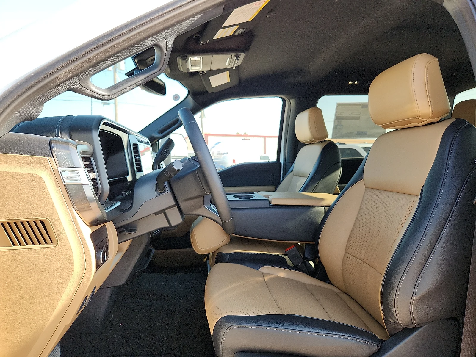 New 2026 Oxford White Ford Lariat image 17