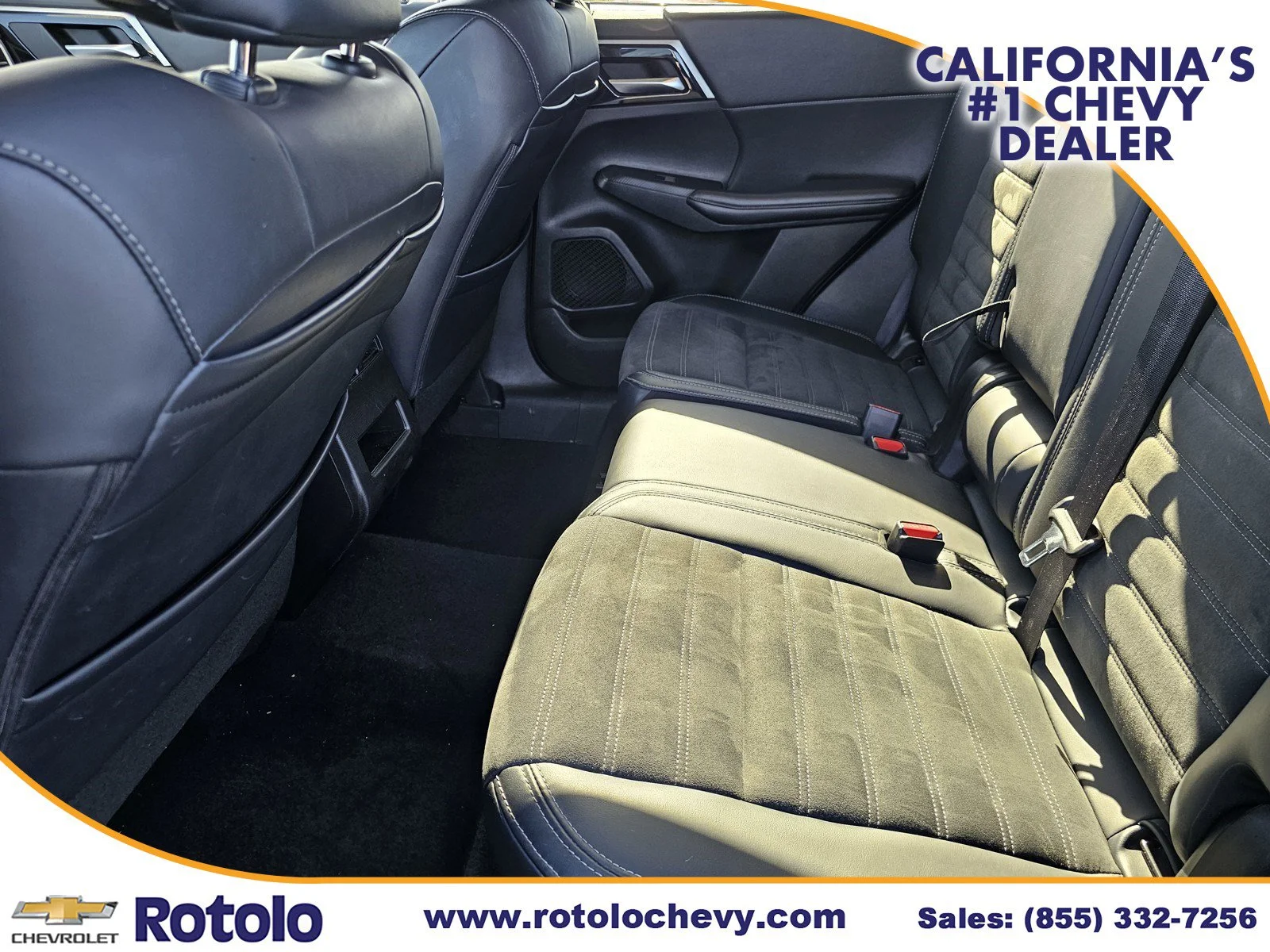 Used 2024  Mitsubishi SE Black Edition image 16