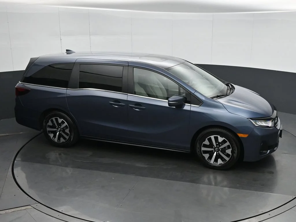 Used 2025 Black Honda EX-L image 24