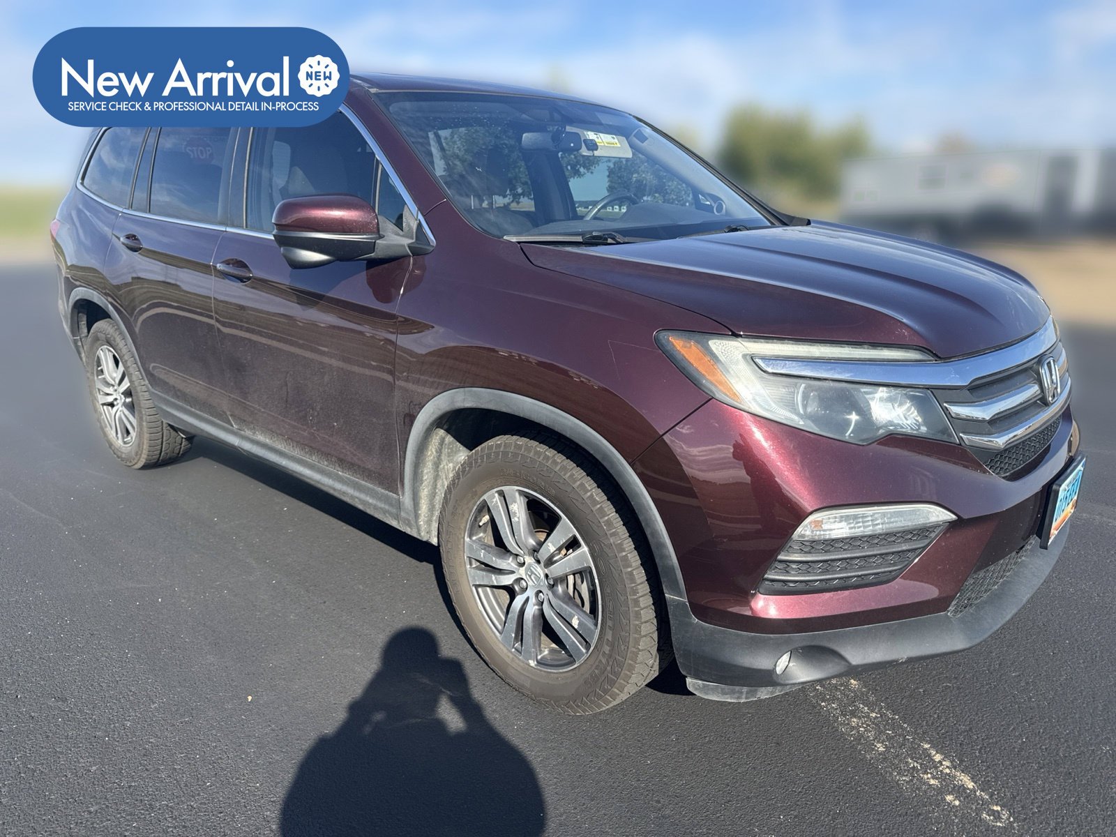Used 2017 Red Honda EX-L image 1