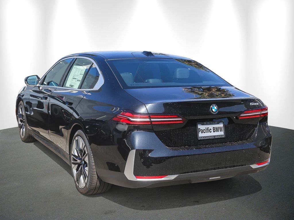 New 2026 Black Sapphire Metallic BMW 530i image 4