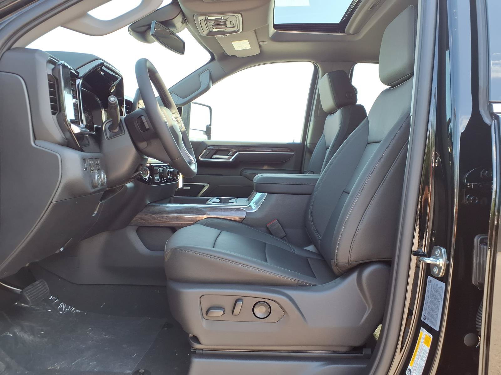 2026 Chevrolet Silverado 2500 HD LTZ - Photo 12