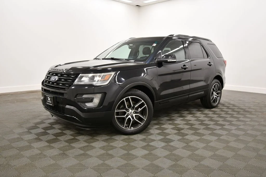 Used 2016 Ford Explorer Sport with VIN 1FM5K8GT9GGA84489 for sale in Rochester, Minnesota