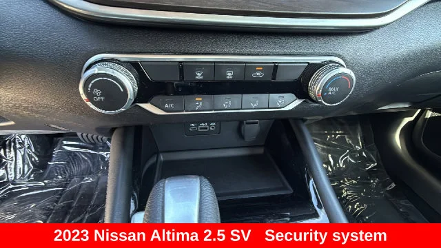 2023 Nissan Altima SV - Photo 14