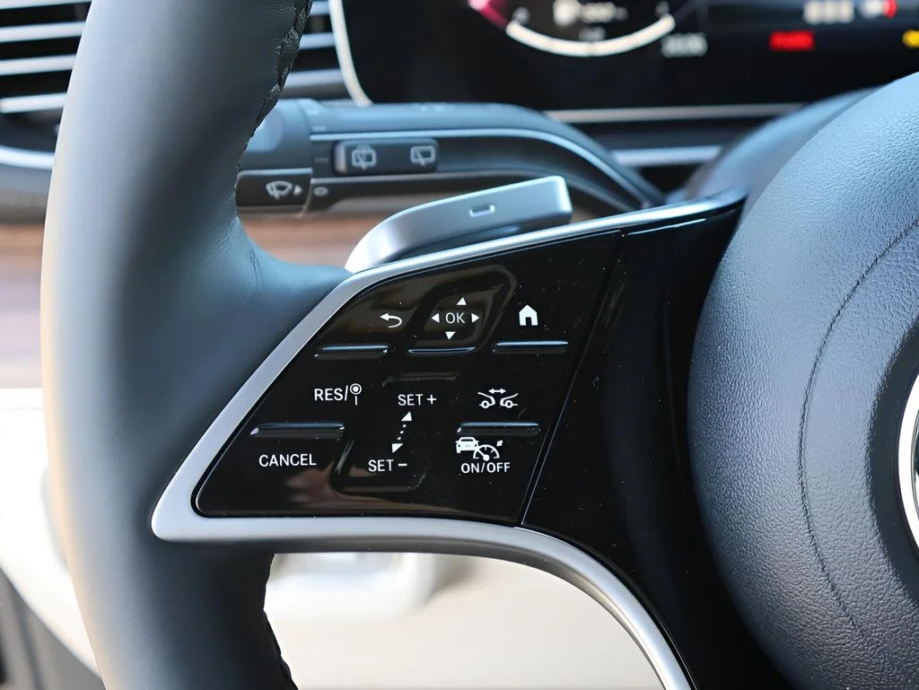 New 2026 Obsidian Black Metallic Mercedes-Benz GLE 350 image 33