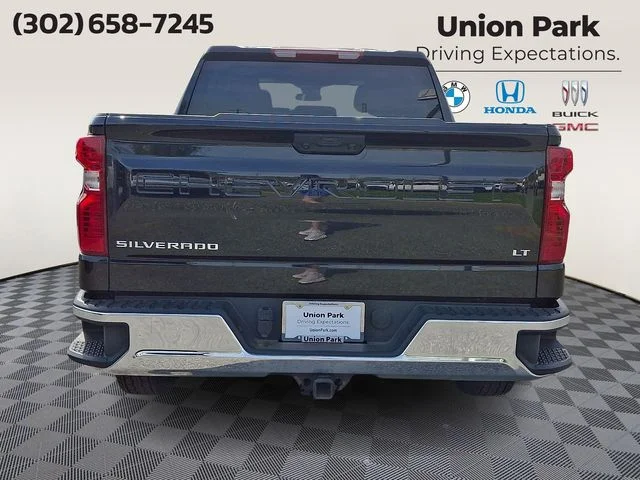 Used 2025 Black Chevrolet LT image 5