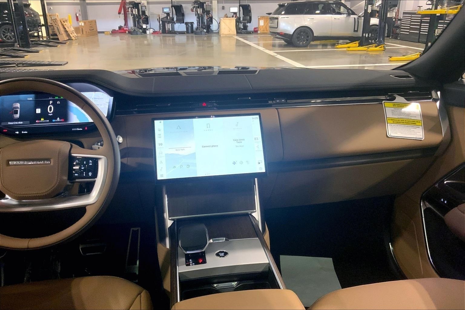 New 2026 Santorini Black LAND ROVER SE image 6