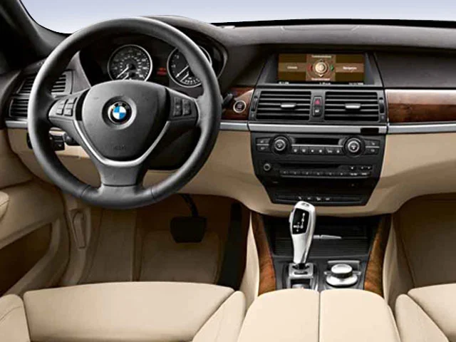 Used 2008 Black Sapphire Metallic BMW 3.0si image 4