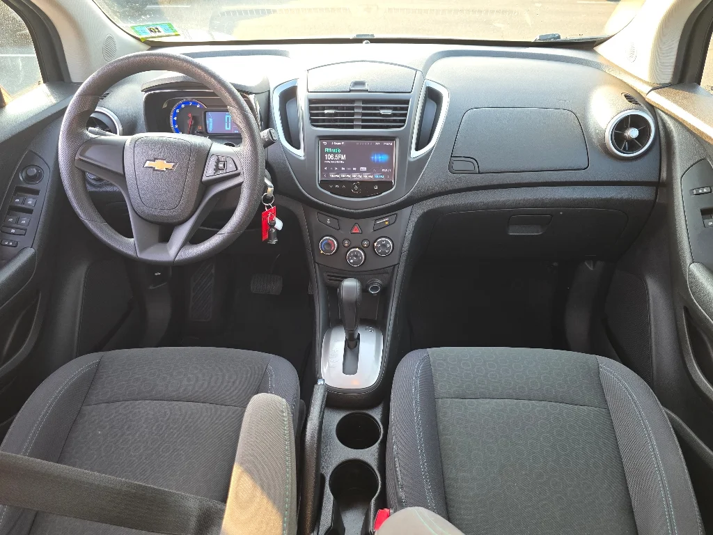 Used 2016 Chevrolet Trax LS with VIN 3GNCJNSB3GL222638 for sale in Brick Township, NJ