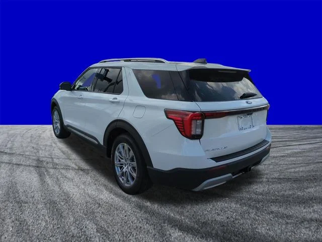 New 2026 Star White Metallic Tri-Coat Ford Platinum™ image 6