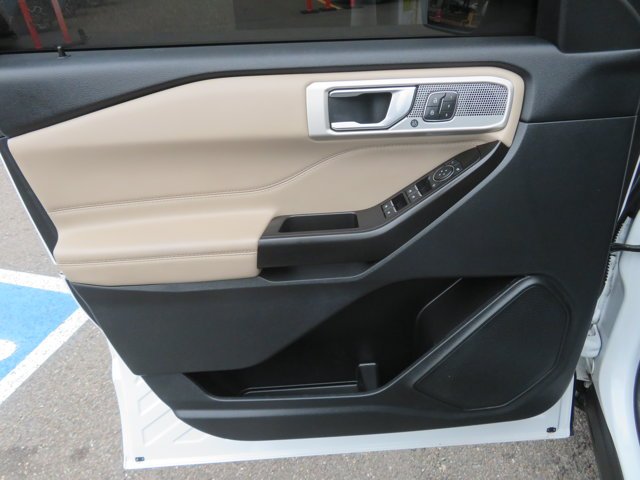 Used 2020 Oxford White Ford Limited image 18