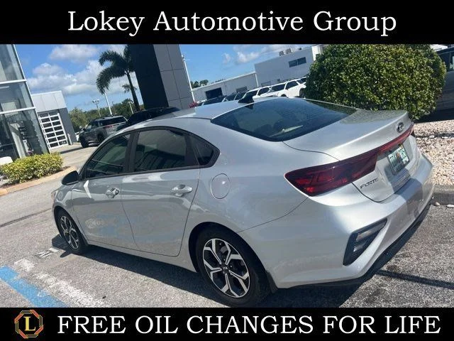 2019 Kia Forte LXS AT's photo