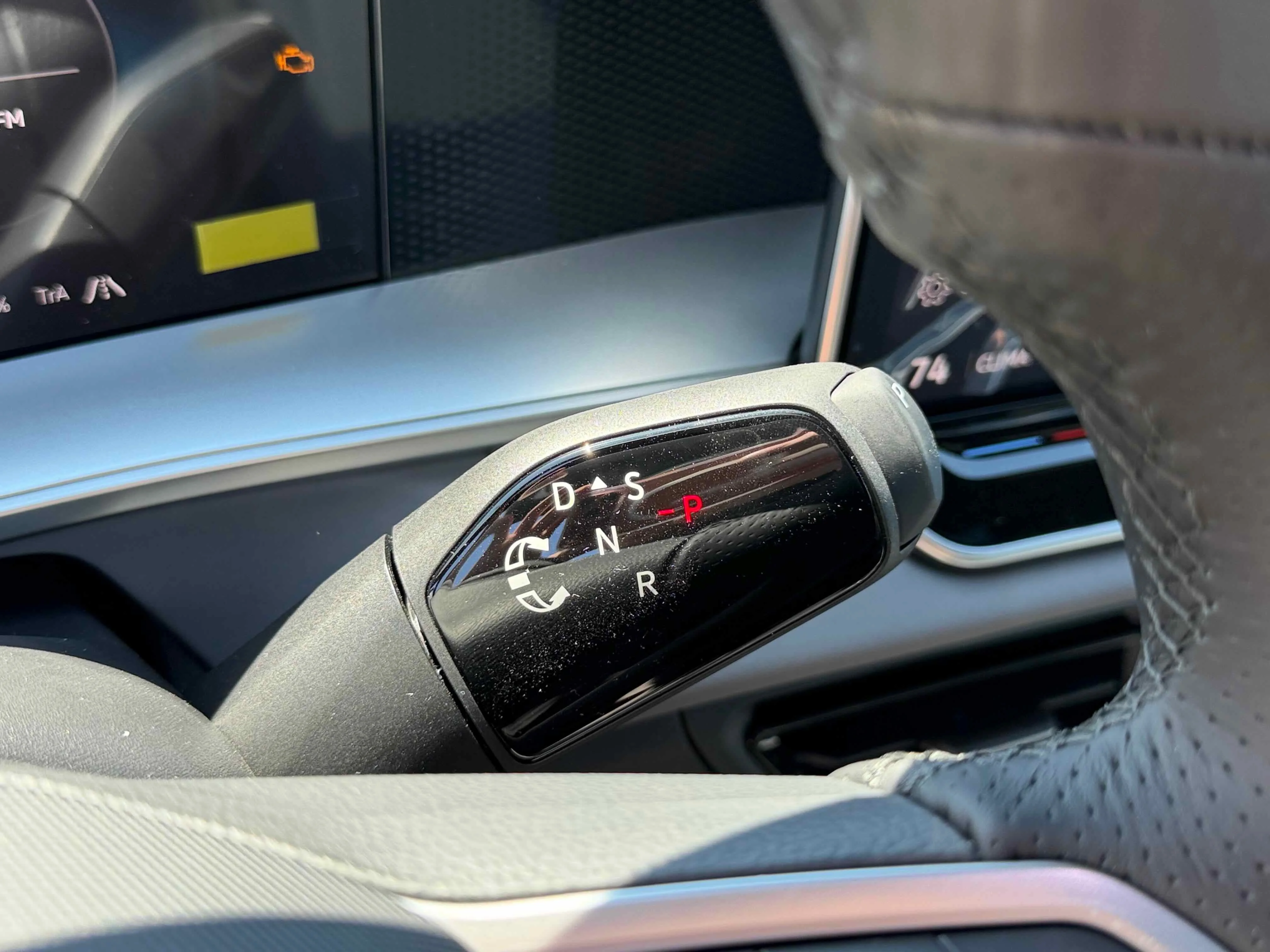 New 2026 Opal White Volkswagen SE R-Line Black image 24