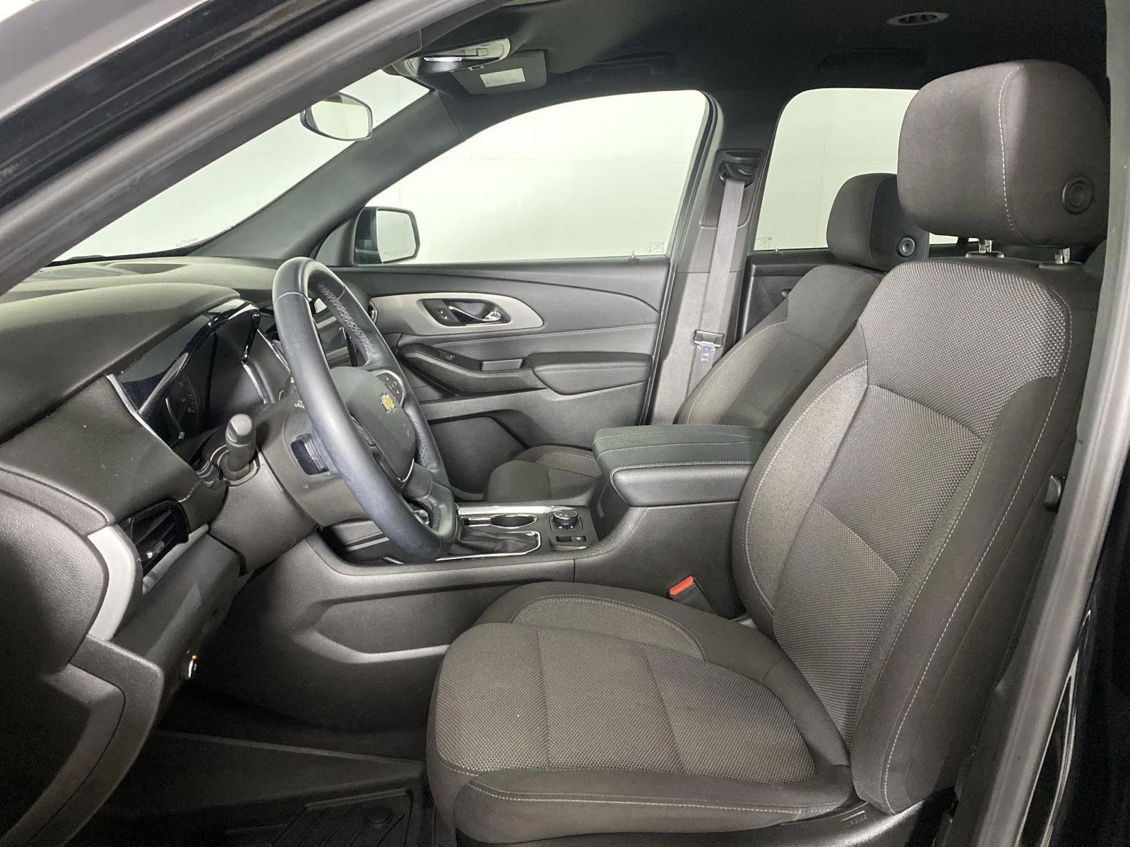 Used 2023 MOSAIC BLACK METALLIC Chevrolet LT Cloth image 10