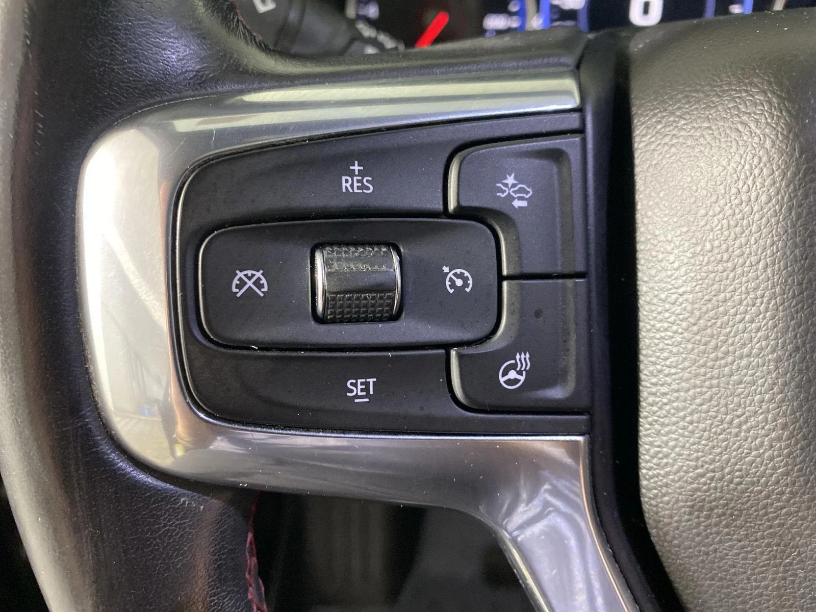 Used 2021 Black Chevrolet RS image 17