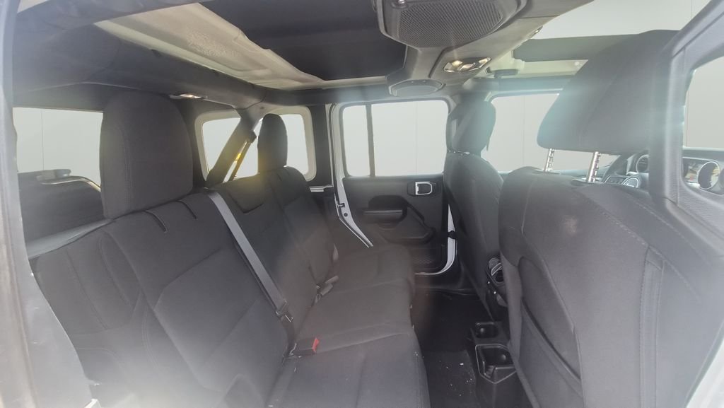 Used 2023 White Jeep Sport S image 11