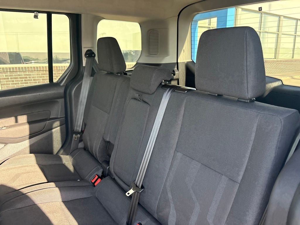Used 2017 Dark Blue Ford XLT image 32