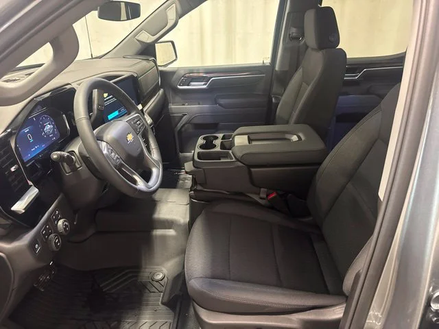 2026 Chevrolet Silverado 1500 LT - Photo 9