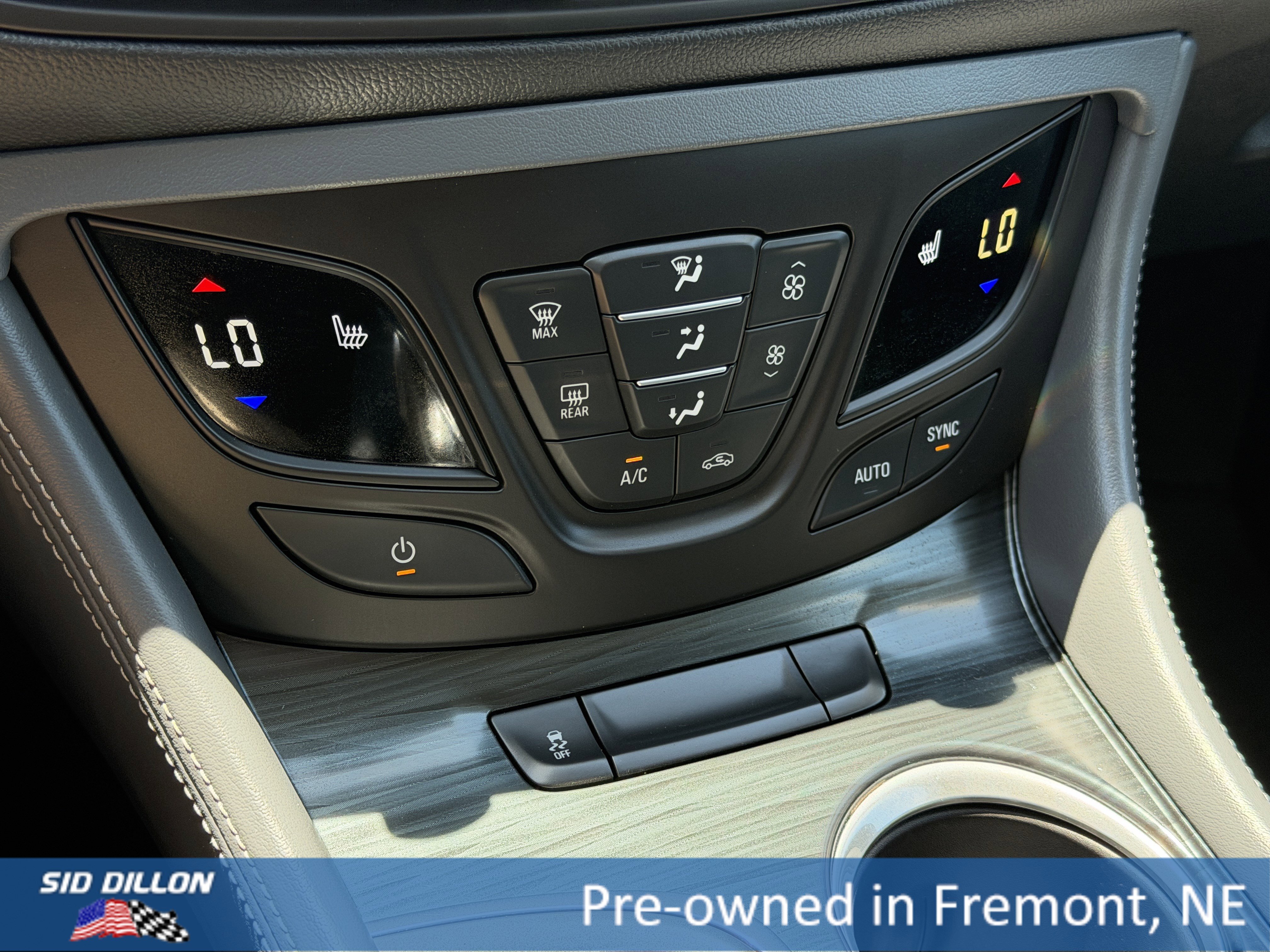 Used 2019 Satin Steel Metallic Buick Essence image 11