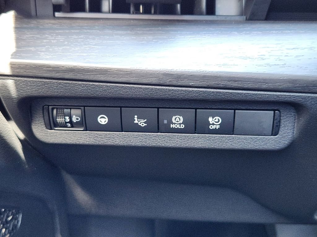 Used 2024 Black Nissan ENGAGE+ e-4ORCE image 19