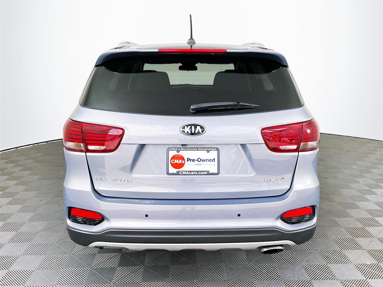 Used 2020 Everlasting Silver Kia EX V6 image 7