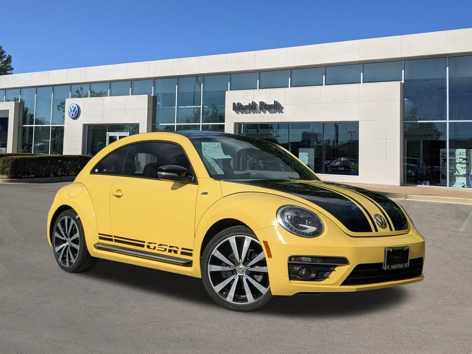 2014 Volkswagen Beetle 2.0T R-Line DSG's photo