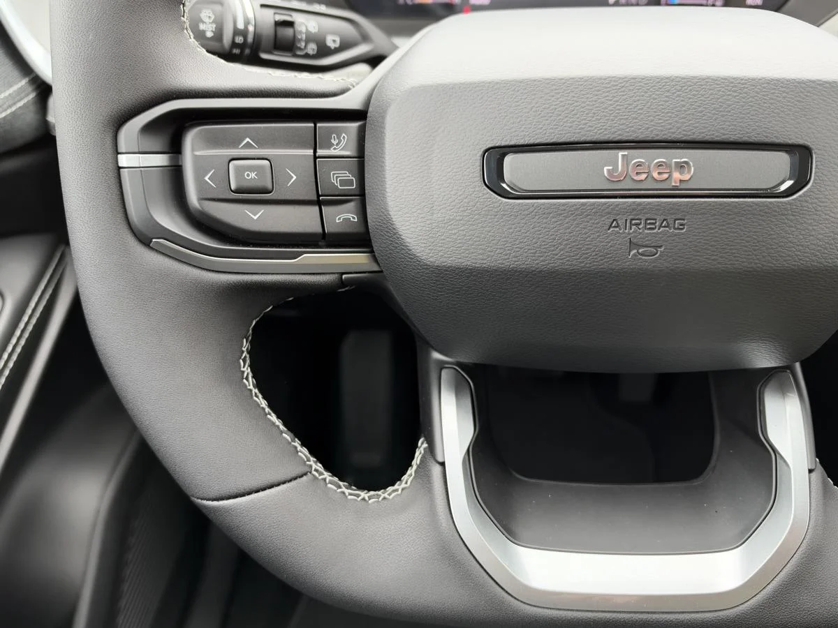 New 2026 Silver Jeep Base image 28