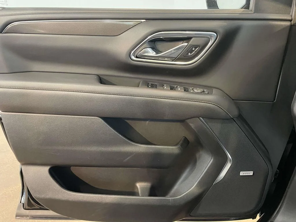 Used 2023 Onyx Black GMC AT4 image 32