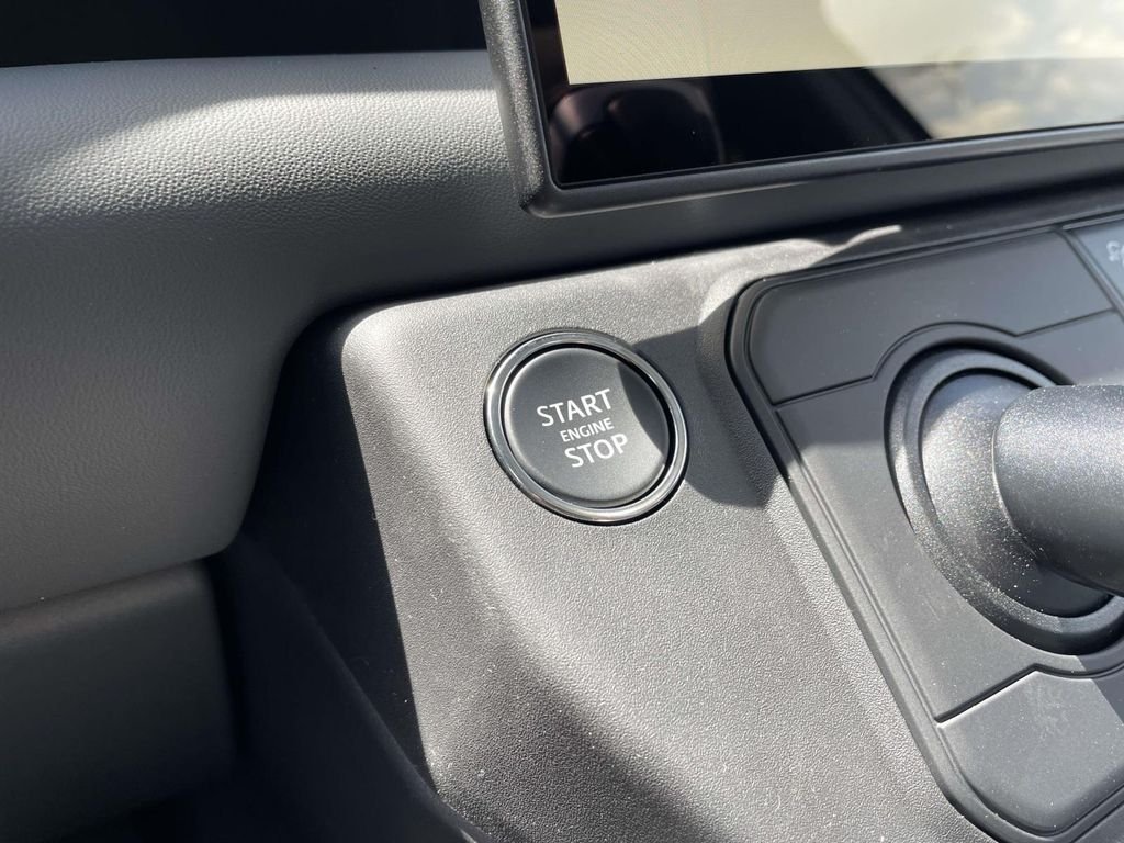 New 2026 Woolstone Green Land Rover S image 31