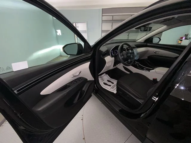Used 2024 Black Hyundai SEL image 11