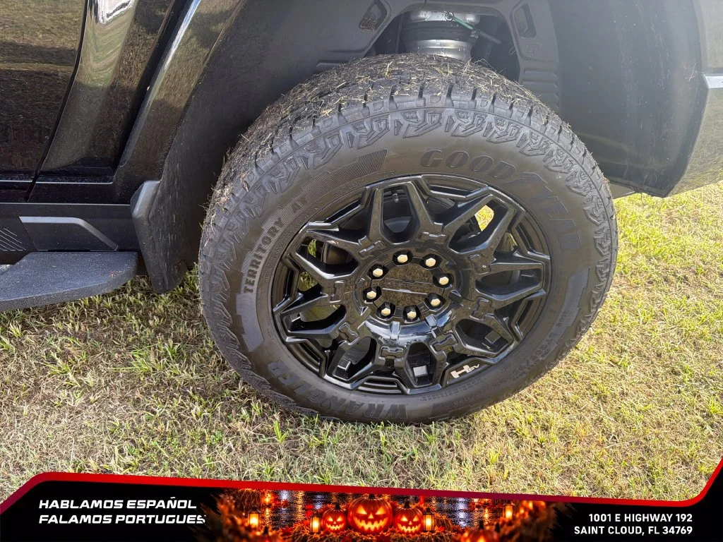 Used 2026 Void Black GMC 2X image 11