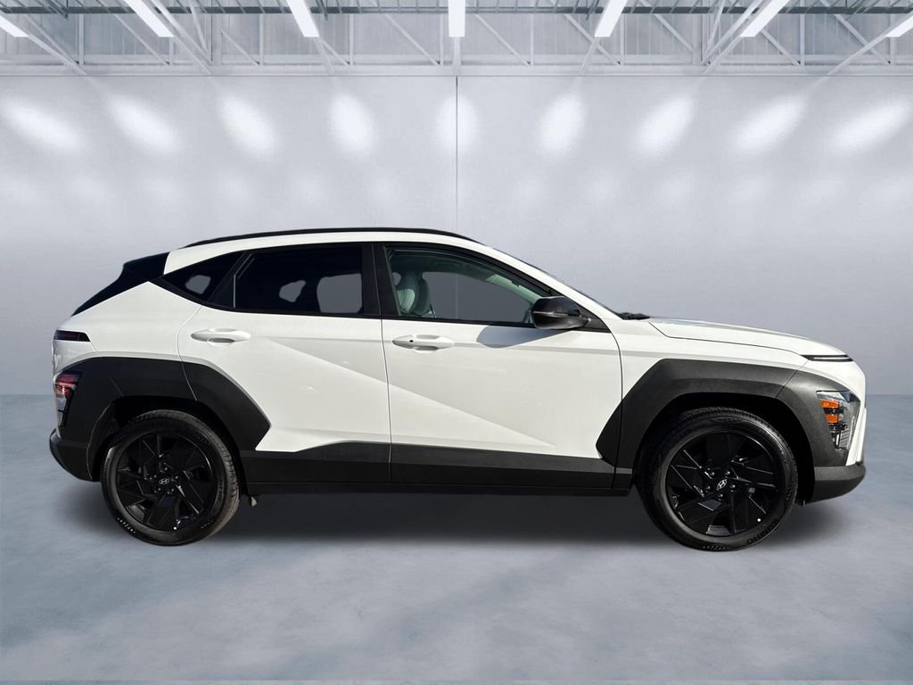 Used 2026 White Hyundai SEL Sport image 3