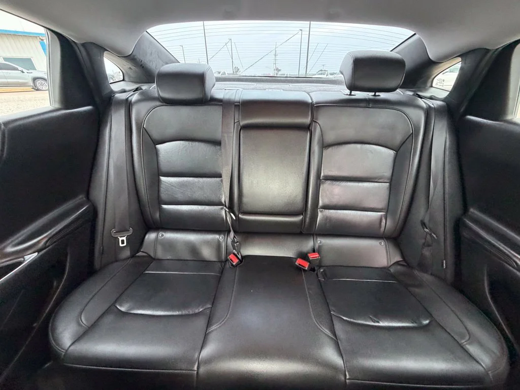 Used 2018 Red Chevrolet LT image 24