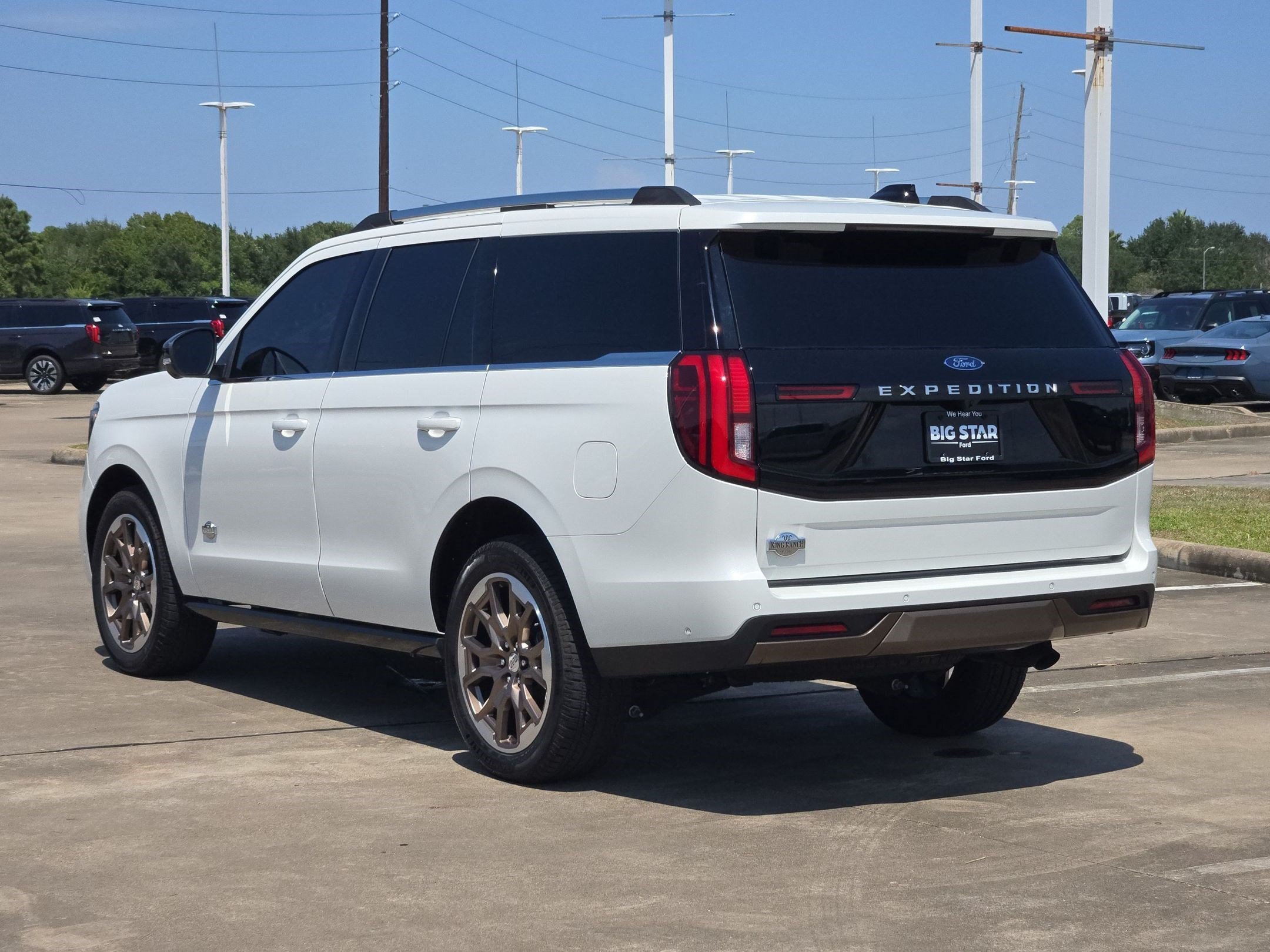 Used 2025 White Metallic Ford King Ranch image 4