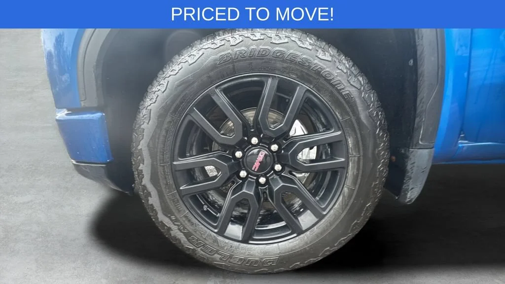 Used 2023 Dynamic Blue Metallic GMC Elevation image 17