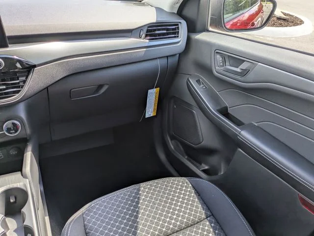 New 2026 Rapid Red Metallic Tinted Clearcoat Ford Active® image 16