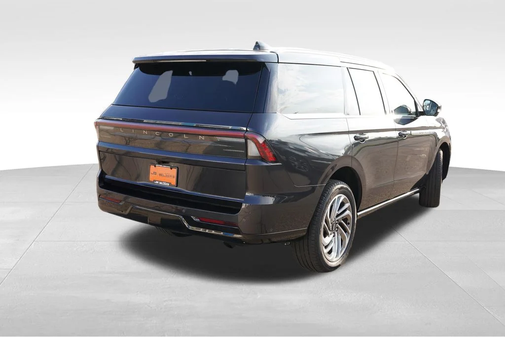 Used 2025 Starlight Gray Premium Colorant Lincoln Reserve image 5