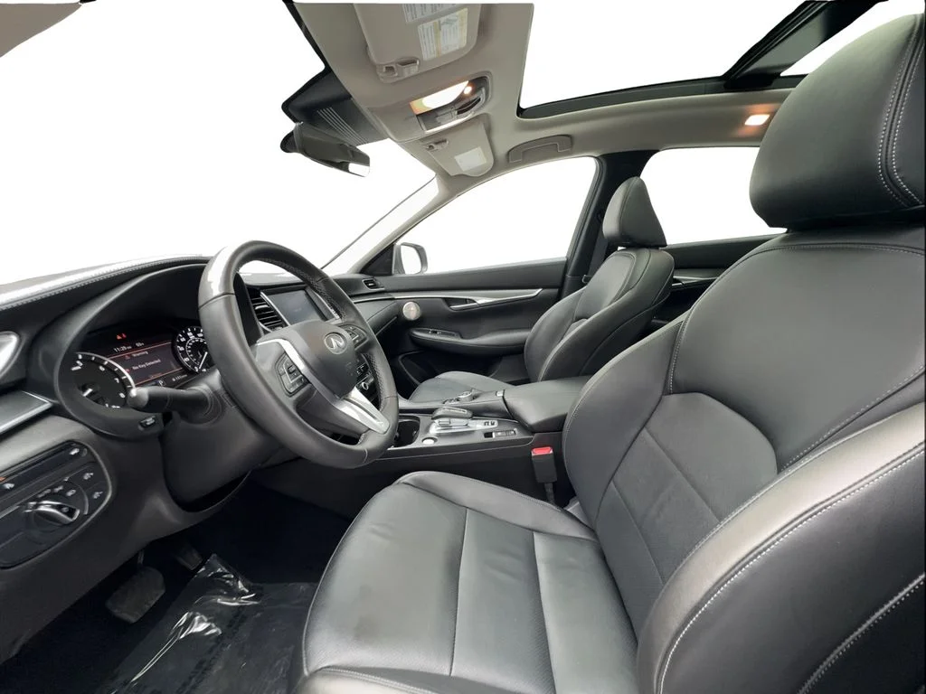 Used 2025 Gray INFINITI LUXE image 21