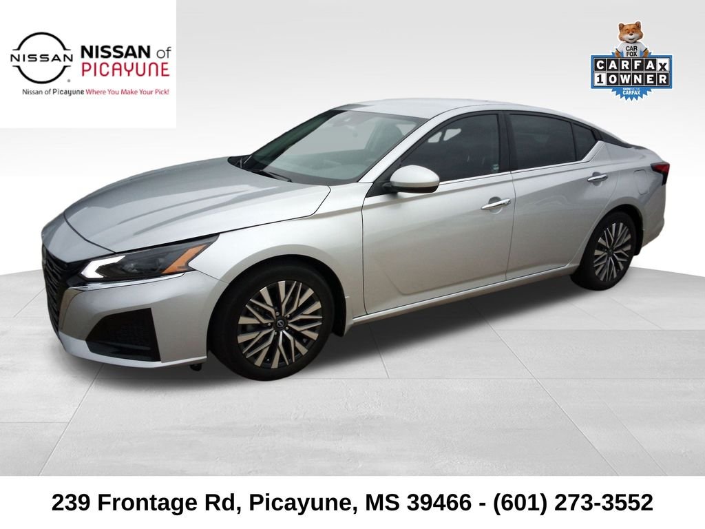 2023 Nissan Altima SV