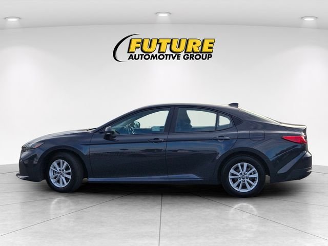 Used 2025  Toyota LE image 7