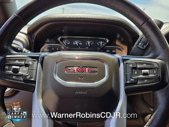 Used 2022 White GMC SLT image 26