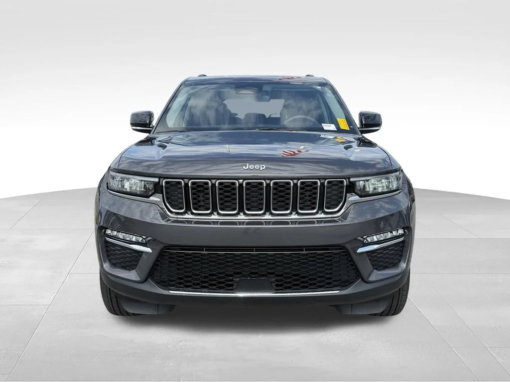 Used 2023 Gray Jeep Limited image 25