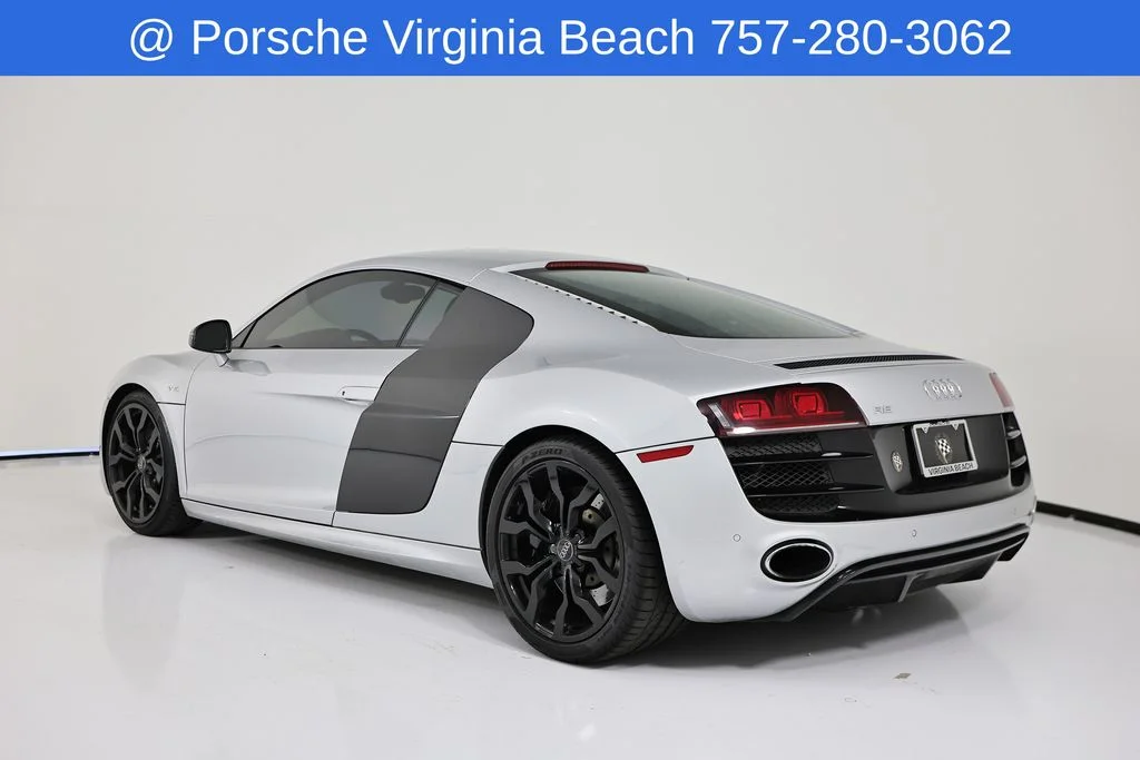 Used 2011 Silver Audi 5.2 image 3
