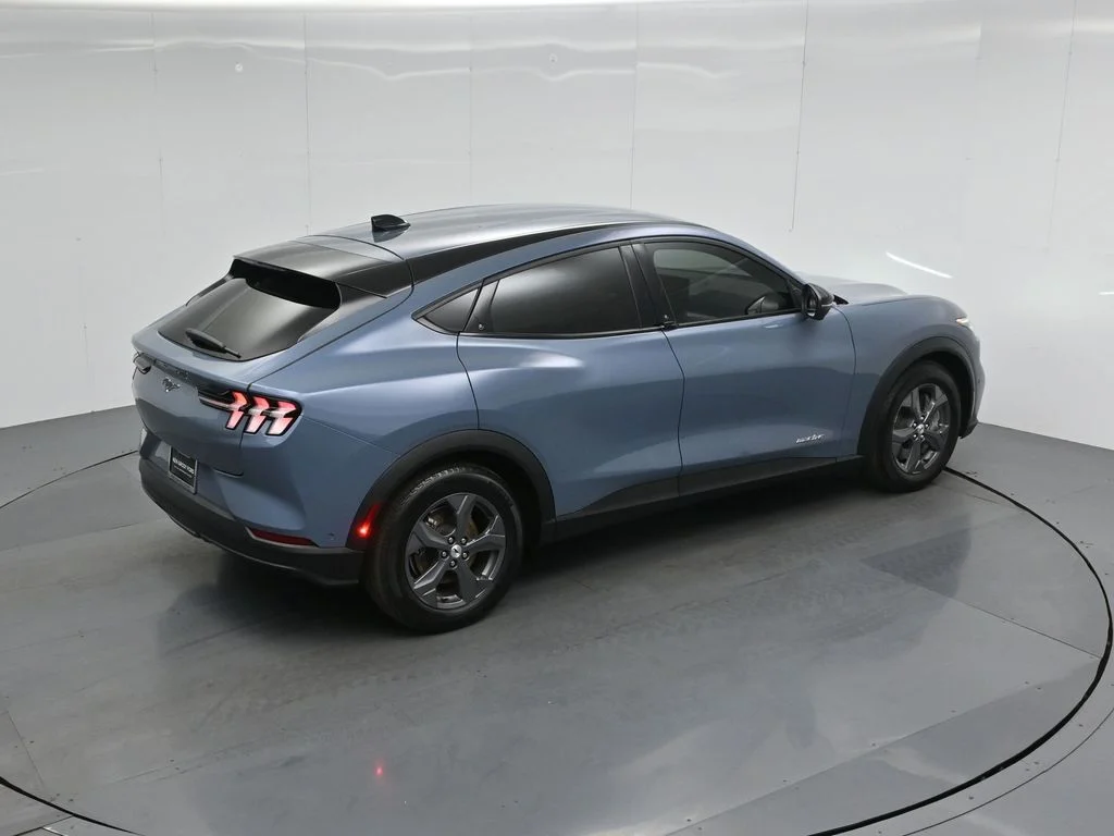 Certified Used 2023 Blue Ford Select image 37